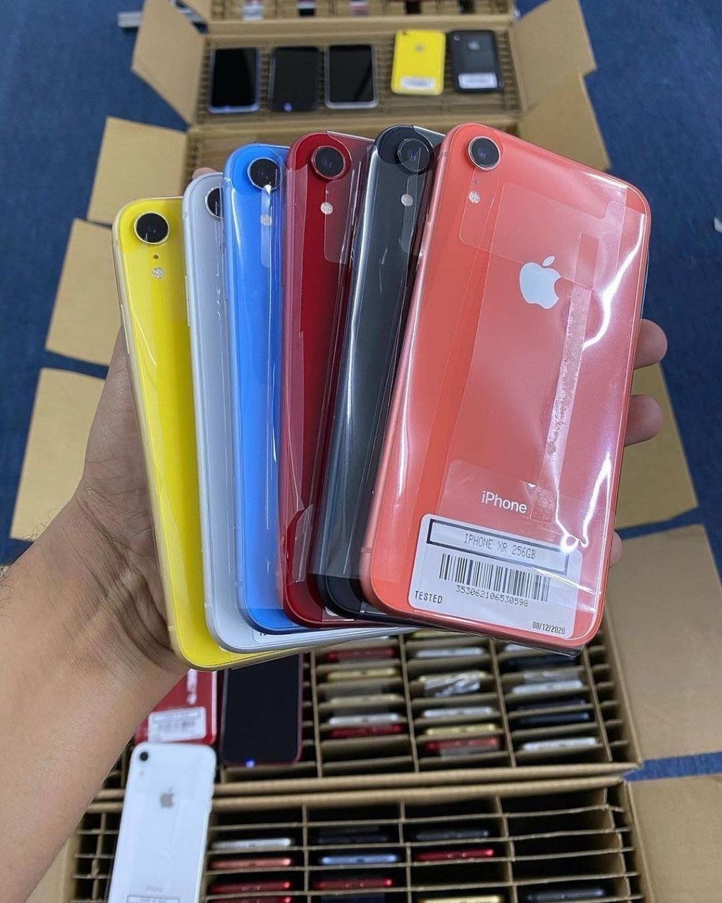 Wholesale Mixed iPhone Pallet (15 Phones) - Image 3