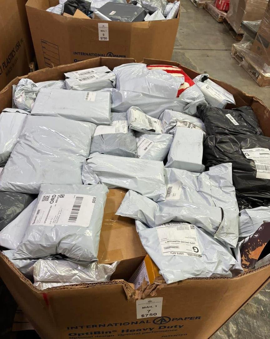 Amazon unclaimed mails π¦ $750 per pallet. - Image 4