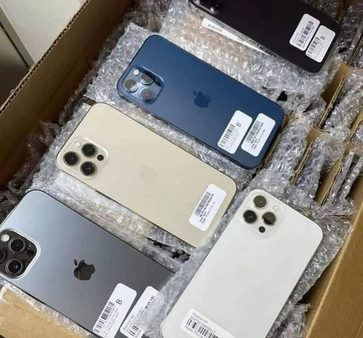 iPhones / Apple phones Pallets - Image 2