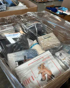 Bed Comforter Pallets
