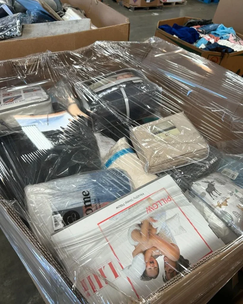 Bed Comforter Pallets